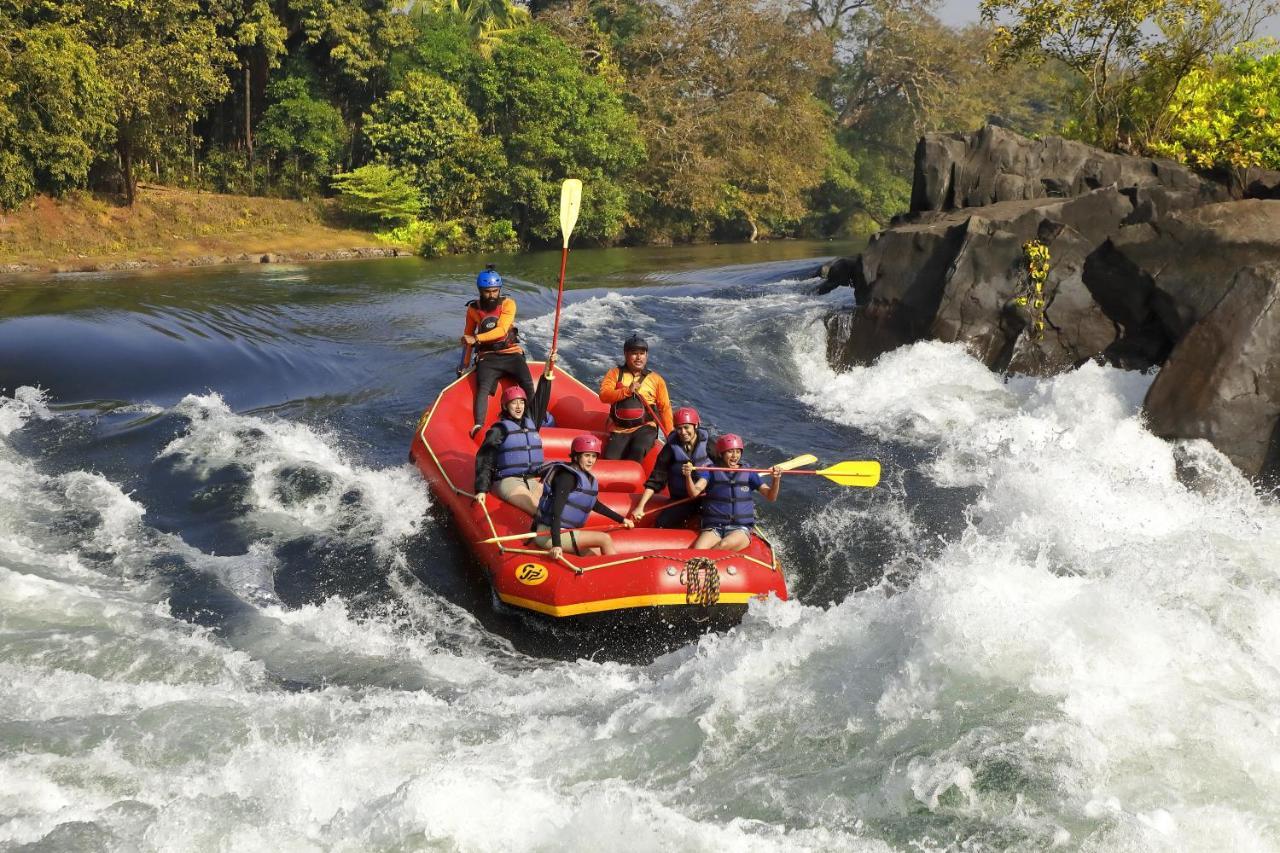 Whistling Woodzs Resort Dandeli Exterior foto